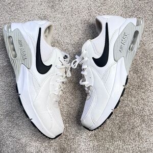 Like New Nike Air Max Excee White Sneakers Shoes Mens 12